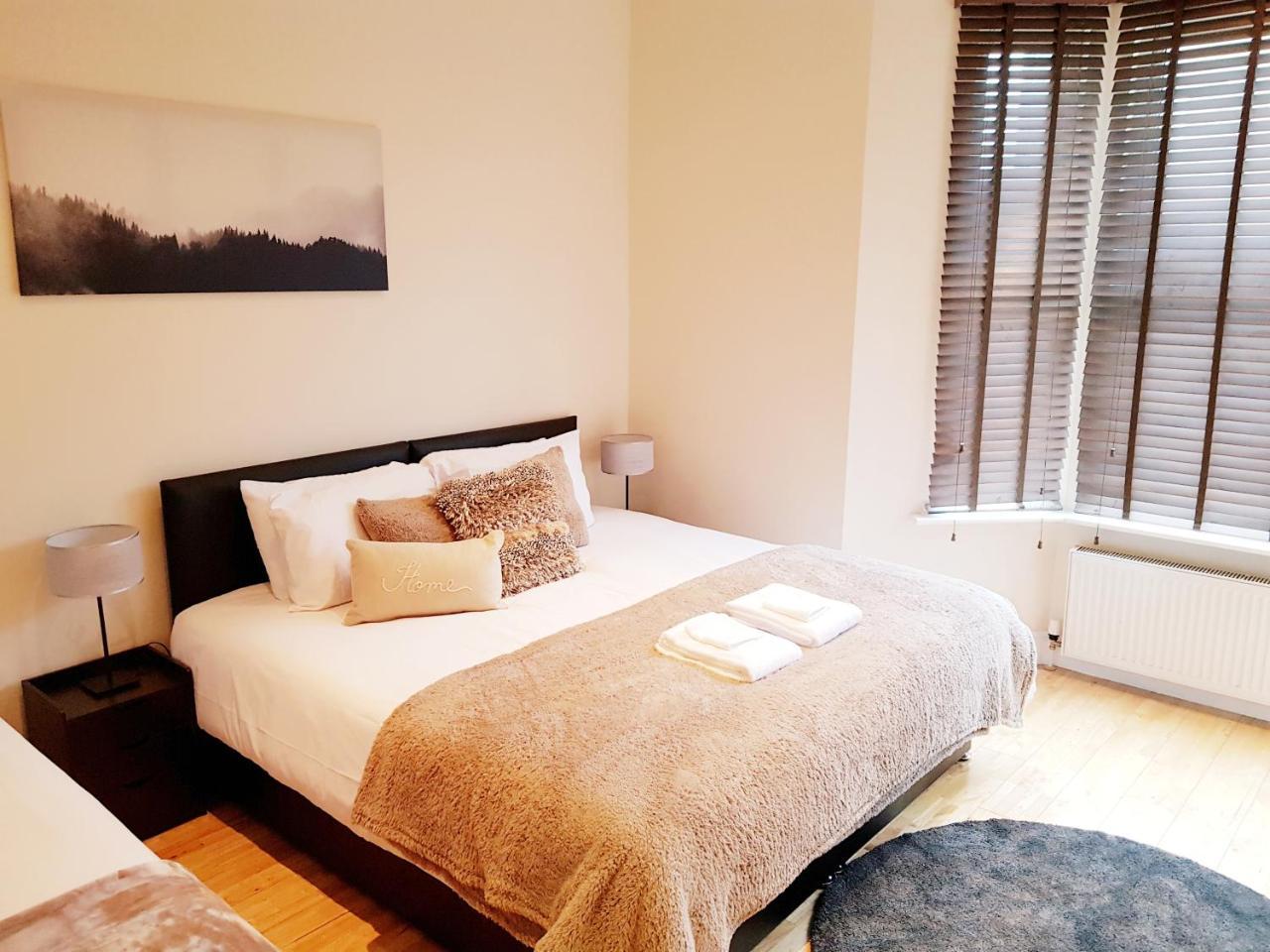 โคกี้ แอบอด Bed & Breakfast เอนฟิลด์ ภายนอก รูปภาพ